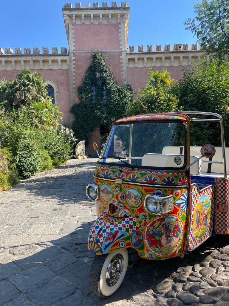 68733701-f8b3-4e8e-9541-87e61e0df92c